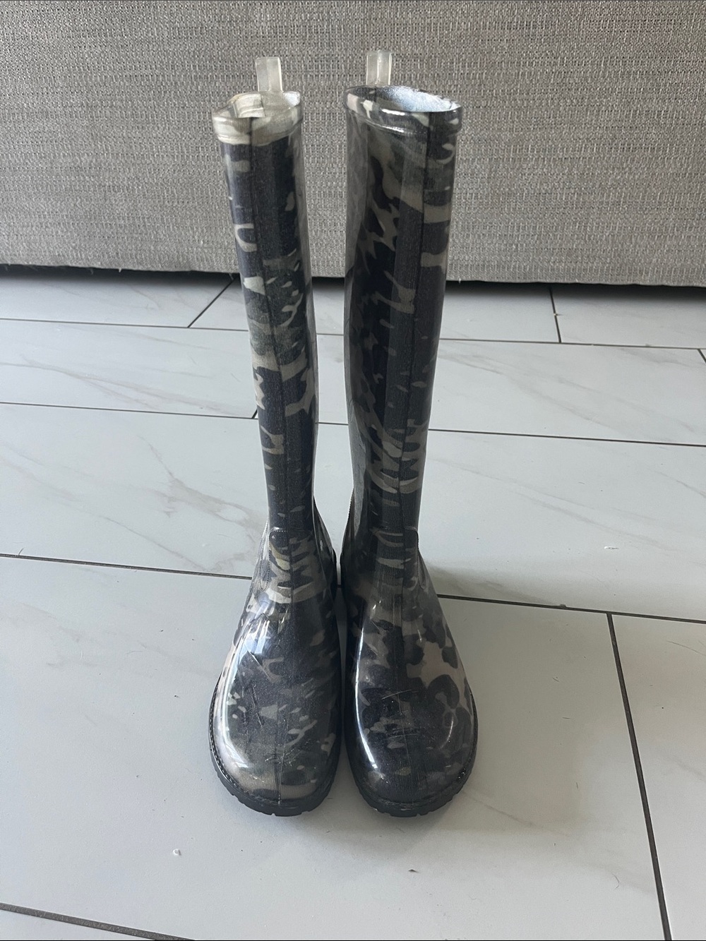 Guess Camouflage Rain Boot in Gray and Black